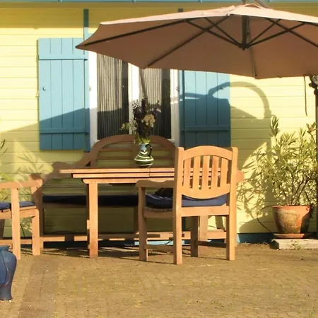 بيت للعطل Liebenswertes Sommerhaus In Seenaehe *