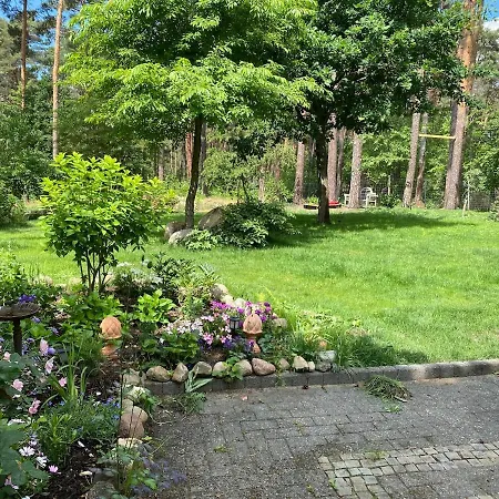 Liebenswertes Sommerhaus In Seenaehe *